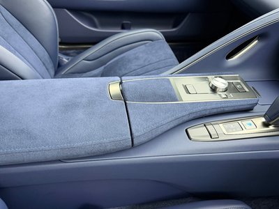 صورة مصغرة 68 لـ 2023 Lexus LC