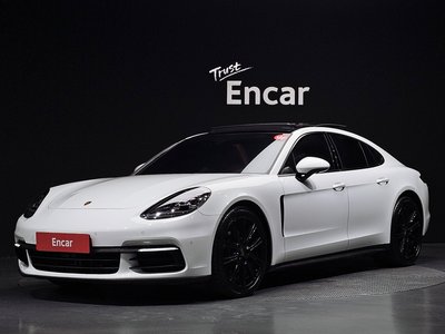 صورة 1 لـ 2018 Porsche PANAMERA