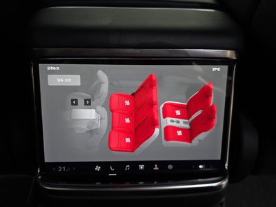 2023 Tesla MODEL X — миниатюра 18