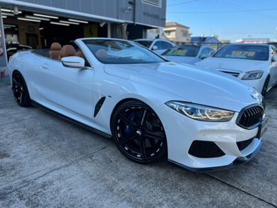 BMW 8 SERIES CABRIOLET - 4