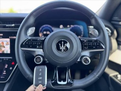 صورة 7 لـ 2023 Maserati GRECALE