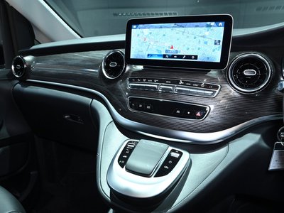 2021 Mercedes-BENZ V-CLASS thumbnail 36