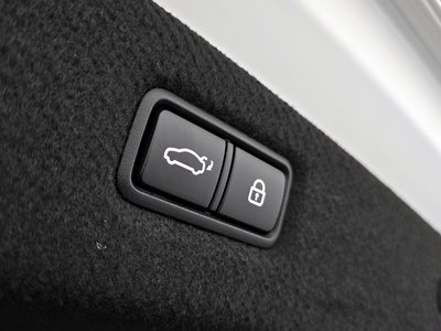صورة مصغرة 20 لـ 2021 Genesis G90