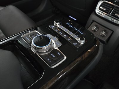 صورة مصغرة 19 لـ 2021 Genesis G90