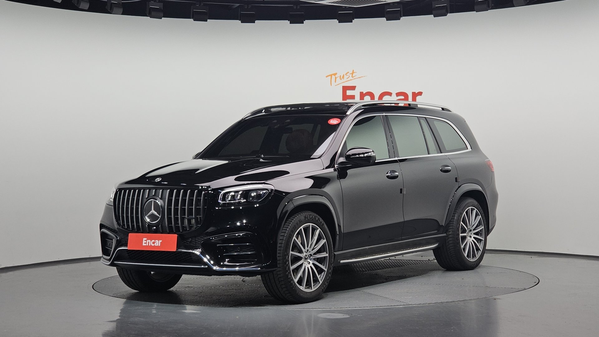 MERCEDES-BENZ GLS - View 1