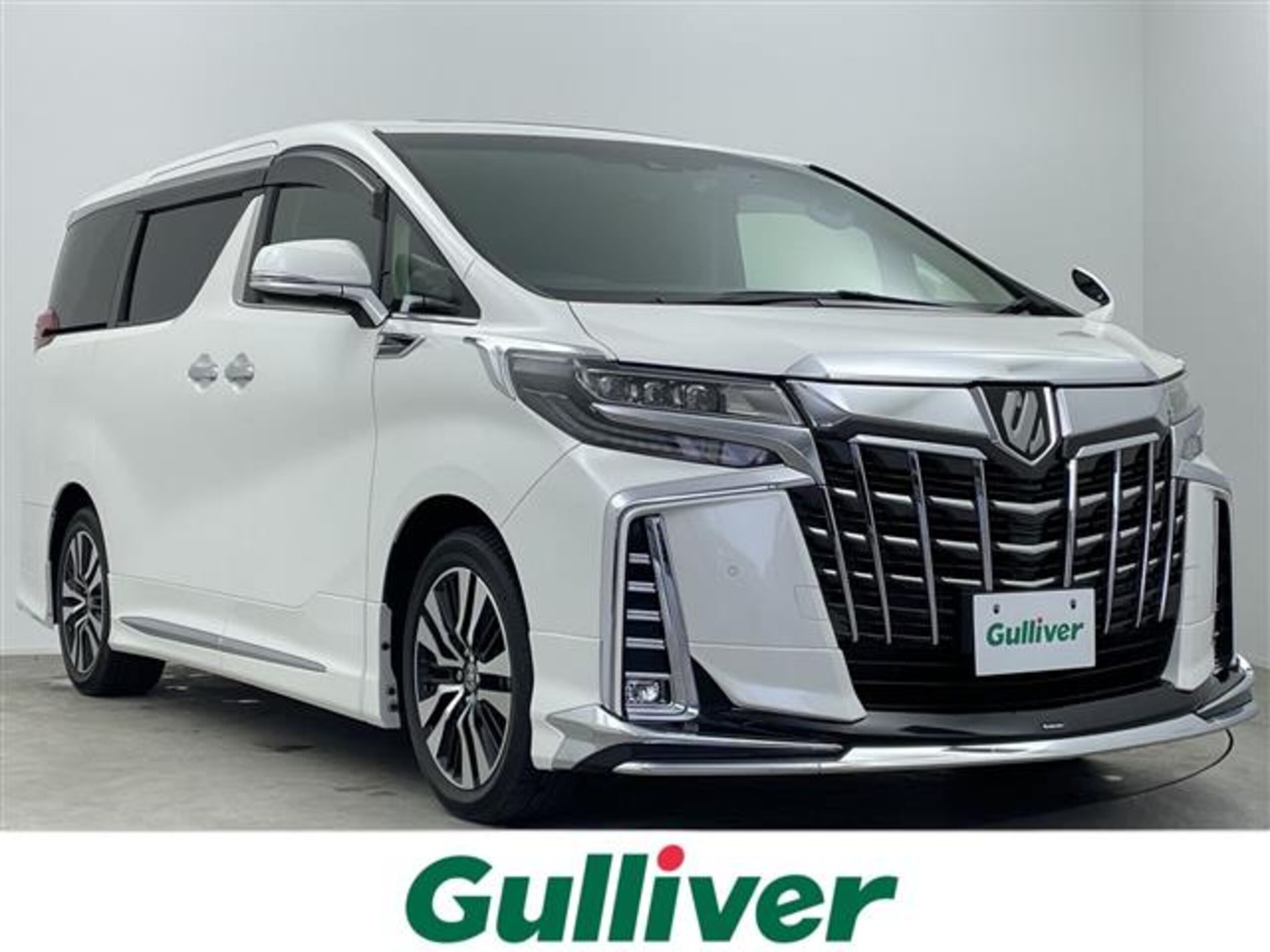 TOYOTA ALPHARD - View 1