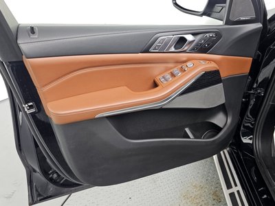 2022 BMW X7 thumbnail 14
