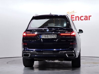 2022 BMW X7 照片 3