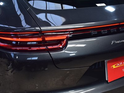 PORSCHE PANAMERA - 10