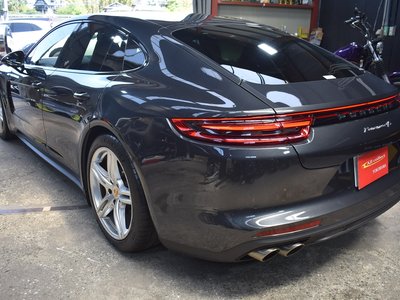 PORSCHE PANAMERA - 6