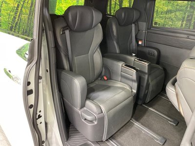 صورة 10 لـ 2024 Toyota ALPHARD