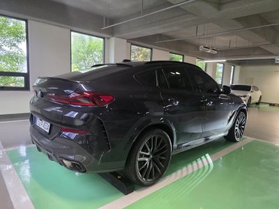 2025 BMW X6 照片 2