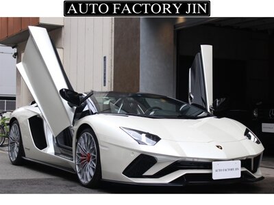 LAMBORGHINI AVENTADOR ROADSTER