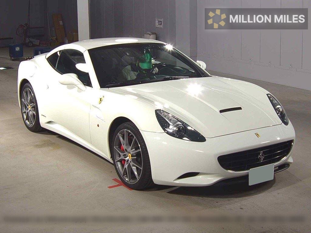 FERRARI CALIFORNIA - View 1