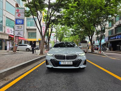 2024 BMW 5 SERIES — фото 1