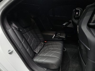 صورة مصغرة 29 لـ 2025 BMW 7 SERIES