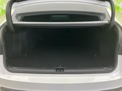 2023 Lexus IS 照片 9