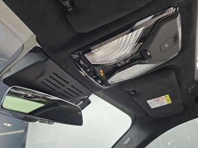 2023 BMW X7 缩略图 22