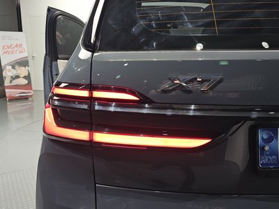2023 BMW X7 照片 10