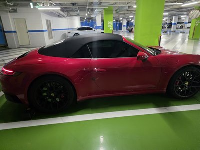 PORSCHE 911 - 6