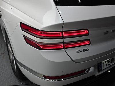 GENESIS GV80 - 10