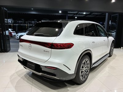 MERCEDES-BENZ EQS - 5