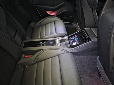 PORSCHE PANAMERA - 8