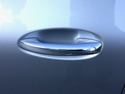 MERCEDES-BENZ EQA - 7