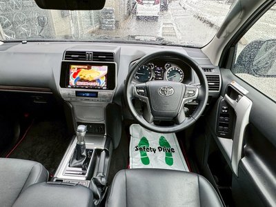 TOYOTA LAND CRUISER PRADO - 10