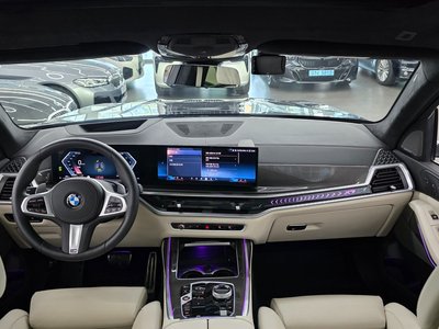 صورة 4 لـ 2025 BMW X7