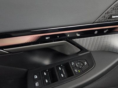 2025 BMW 5 SERIES thumbnail 29