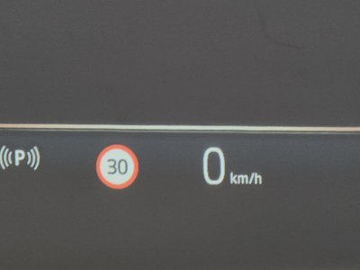 2025 BMW 5 SERIES thumbnail 32