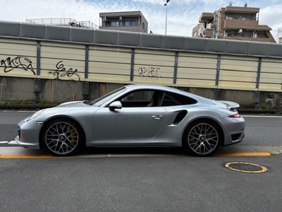 PORSCHE 911 - 8