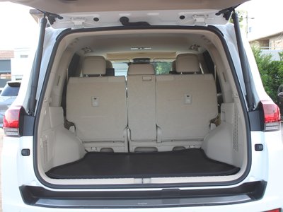 صورة مصغرة 15 لـ 2023 Toyota LAND CRUISER 300