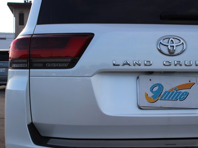 صورة مصغرة 21 لـ 2023 Toyota LAND CRUISER 300