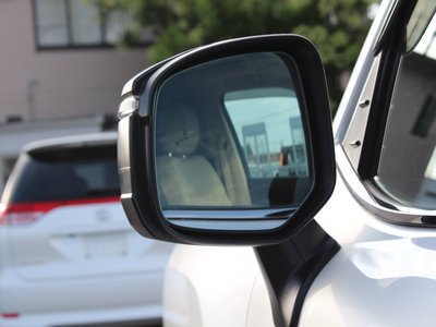 صورة مصغرة 25 لـ 2023 Toyota LAND CRUISER 300