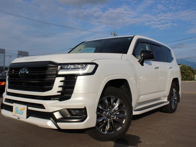 صورة مصغرة 55 لـ 2023 Toyota LAND CRUISER 300