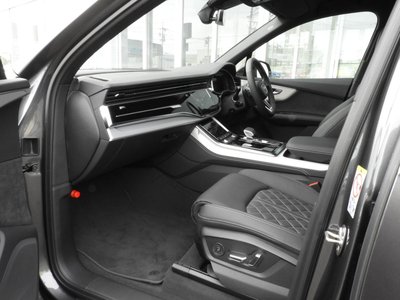 2025 AUDI Q7 — миниатюра 12