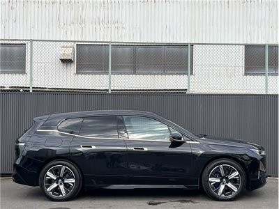 2023 BMW IX photo 7