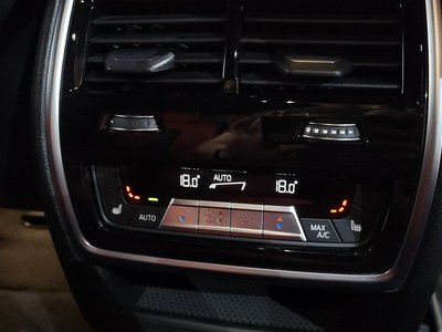 2021 BMW X6 M 缩略图 32