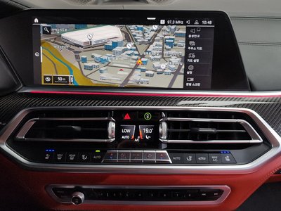 2021 BMW X6 M 缩略图 20
