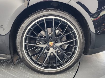 PORSCHE PANAMERA - 8