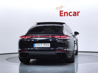 PORSCHE PANAMERA - 4