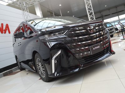 TOYOTA ALPHARD - 2