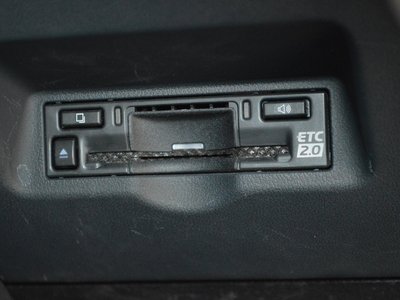TOYOTA ALPHARD - 9