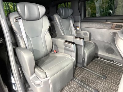 2025 TOYOTA ALPHARD — фото 9