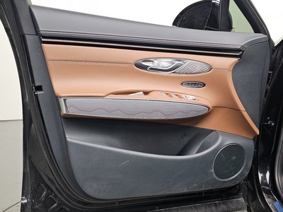 2023 Genesis GV70 thumbnail 14