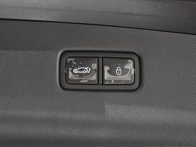 2023 Genesis GV70 thumbnail 26