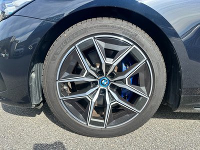 2025 BMW I5 — фото 6