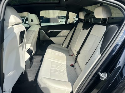 2025 BMW I5 — миниатюра 11